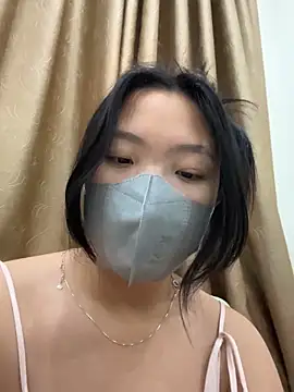 Snapshot of Thuylinh05 chatting on October 14, 9:54 am Thuylinh05 online show from October 14, 9:54 am