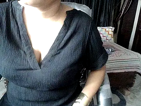 Snapshot of Anaconda-Mall chatting on September 16, 5:47 pm Anaconda-Mall online show from September 16, 5:47 pm