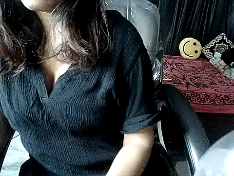 Snapshot of Anaconda-Mall chatting on October 3, 1:30 pm Anaconda-Mall online show from October 3, 1:30 pm