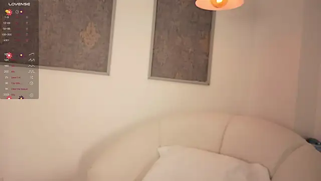 Madii smith online show from October 9, 12:25 pm