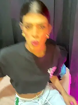 Snapshot of Lady_Dirty444 chatting on October 24, 11:45 pm Lady Dirty444 online show from October 24, 11:45 pm