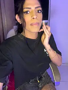 Snapshot of Lady_Dirty444 chatting on October 28, 2:26 am Lady Dirty444 online show from October 28, 2:26 am