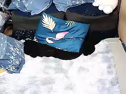 xxhottinybabe online show from September 18, 11:29 pm