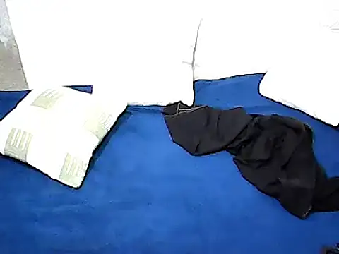 xxhottinybabe online show from January 11, 3:17 pm