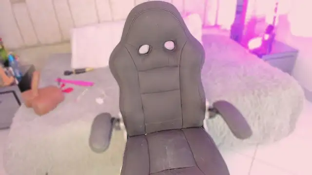 Snapshot of Samarafernandez chatting on September 20, 2:12 am Samarafernandez online show from September 20, 2:12 am