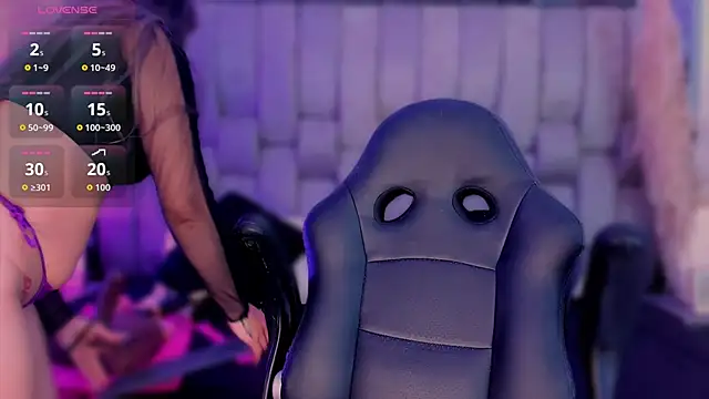 Snapshot of Samarafernandez chatting on October 5, 4:11 am Samarafernandez online show from October 5, 4:11 am