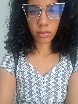 RavenShyfit online show from November 13, 11:20 am