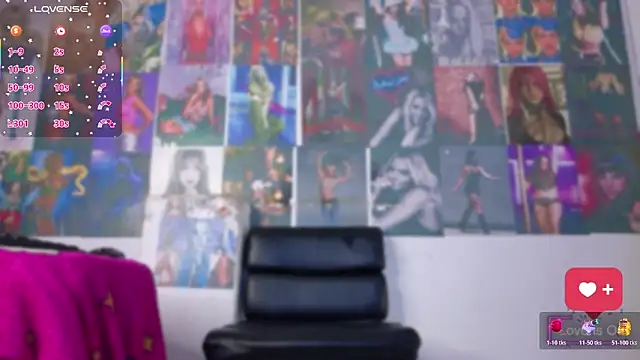 Snapshot of Mistileav chatting on March 8, 8:23 pm Mistileav online show from March 8, 8:23 pm