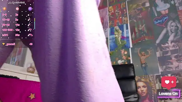 Snapshot of Mistileav chatting on March 28, 3:22 pm Mistileav online show from March 28, 3:22 pm