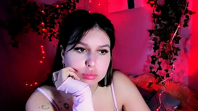 ChloeRicc online show from February 21, 7:48 pm