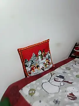 Bryony Sullyvan online show from December 3, 8:51 pm