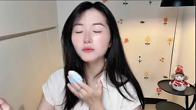 Snapshot of Rosalind_xixi chatting on April 15, 7:48 am Rosalind xixi online show from April 15, 7:48 am