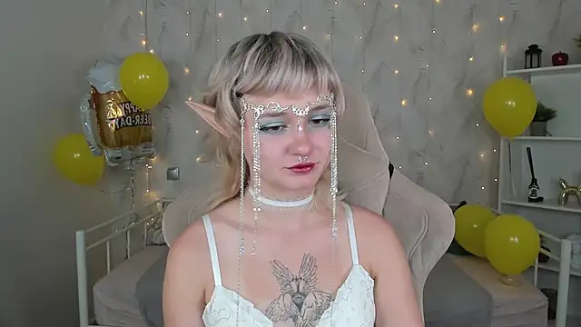 Tori Cutie online show from October 5, 12:09 am