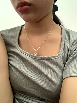 Nguyenha11 online show from October 29, 7:32 am