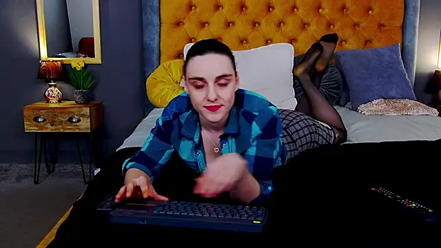 Jessica White  online show from April 23, 3:41 am