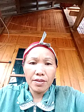 Snapshot of TinTin321 chatting on September 25, 2:48 am TinTin321 online show from September 25, 2:48 am