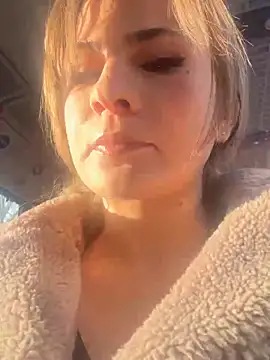 Snapshot of IsabellaEtha chatting on March 23, 7:12 am IsabellaEtha online show from March 23, 7:12 am