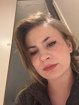 Snapshot of IsabellaEtha chatting on April 4, 8:39 pm IsabellaEtha online show from April 4, 8:39 pm