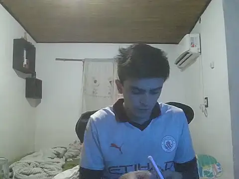 Snapshot of Rodrigo99_9 chatting on May 20, 2:01 pm Rodrigo99 9 online show from May 20, 2:01 pm