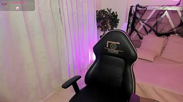 jedah tay online show from October 24, 11:50 am