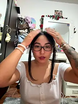 Snapshot of saranghae_ chatting on September 16, 3:29 am saranghae online show from September 16, 3:29 am