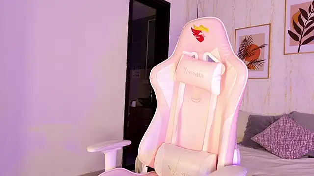 Snapshot of Ayleen_Dunkan chatting on October 1, 12:33 pm Ayleen Dunkan online show from October 1, 12:33 pm