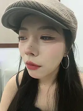 Snapshot of yuanyuanzi99 chatting on September 19, 12:28 pm yuanyuanzi99 online show from September 19, 12:28 pm