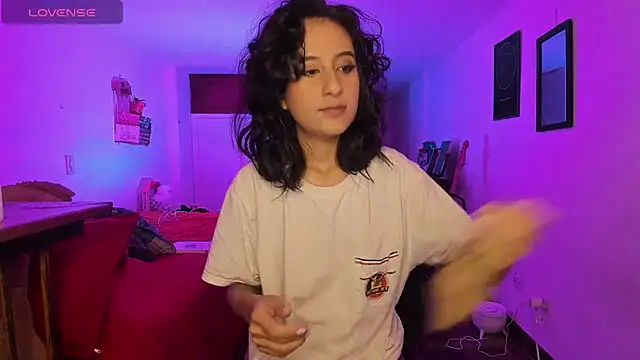 atenea dragon   online show from October 18, 4:59 am