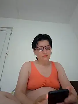 Vera Elle online show from May 19, 3:24 am