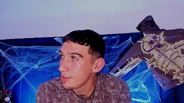 Snapshot of dominik_thompson777 chatting on October 30, 5:31 am dominik thompson777 online show from October 30, 5:31 am