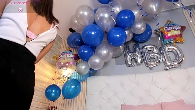 scarletbaker  online show from November 2, 11:34 am