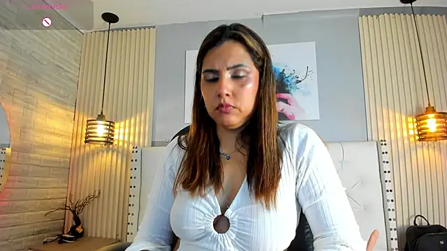 scarletbaker  online show from April 29, 10:27 pm