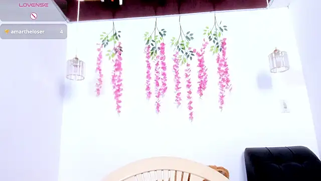 scarletbaker  online show from May 13, 12:41 am