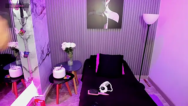 CloeyMiller online show from November 3, 4:19 pm