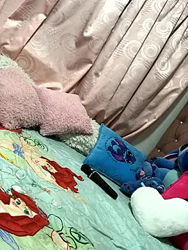 Rachellcooperrr online show from January 11, 12:37 am