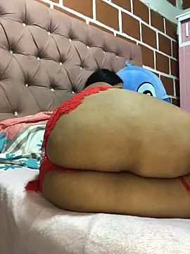 Rachellcooperrr online show from March 20, 1:10 am