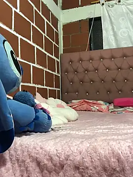 Rachellcooperrr online show from May 5, 12:51 am