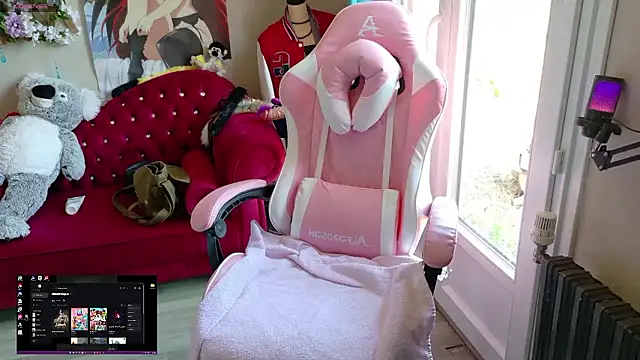 Snapshot of rubystrip chatting on March 21, 1:48 pm rubystrip online show from March 21, 1:48 pm