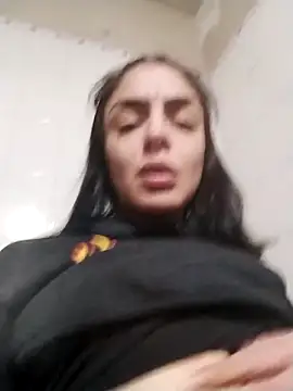 luliiiihot6 online show from September 18, 1:18 am