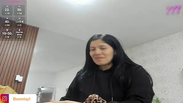 BLUE TAY1 online show from March 29, 11:43 am