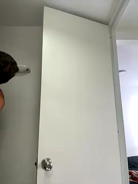 aronn tay online show from October 29, 4:42 pm