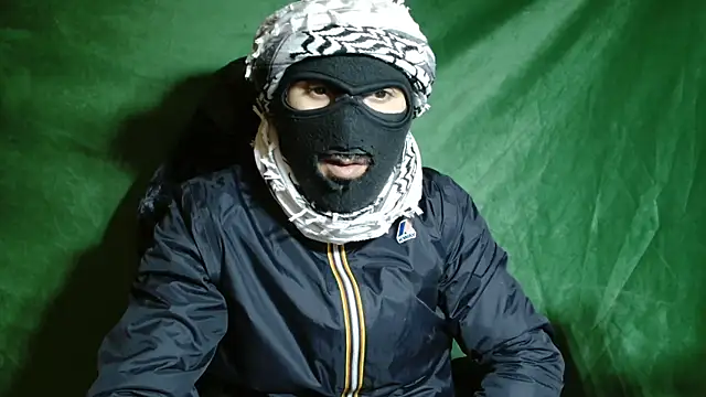 JUSTFORRICH online show from March 9, 2:54 pm