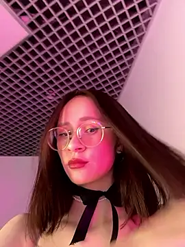 MartaBrent online show from March 31, 4:40 pm