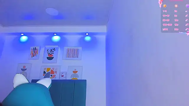 milk candy18 online show from January 18, 11:25 am