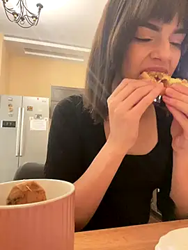 Snapshot of Miranda_Kerry chatting on October 17, 6:38 am Miranda Kerry online show from October 17, 6:38 am