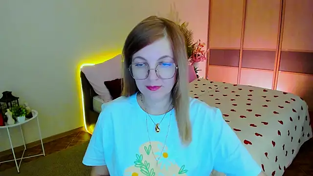YourUniverser online show from May 4, 12:34 pm