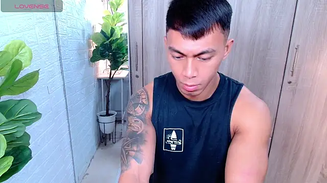 PinooyMilker online show from January 9, 11:50 pm