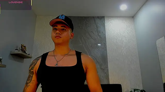 Draven Marceaux online show from May 20, 11:38 am