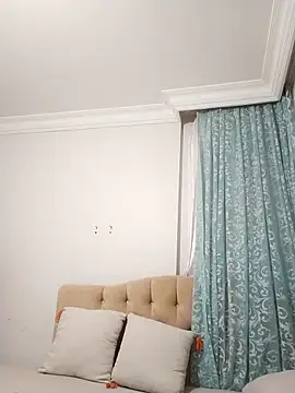 Snapshot of zerdaliii chatting on September 17, 9:05 pm zerdaliii online show from September 17, 9:05 pm