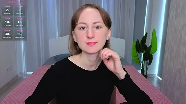 Snapshot of LuluChiiii chatting on October 24, 10:11 am LuluChiiii online show from October 24, 10:11 am